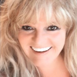 Meet your Posher, Leslie